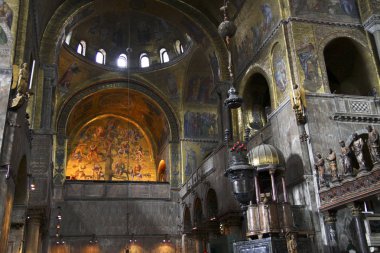 İç Marco Venedik, İtalya