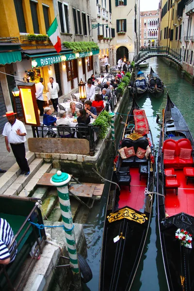Restaurant Dans Des Canaux Venise Italie — Photo