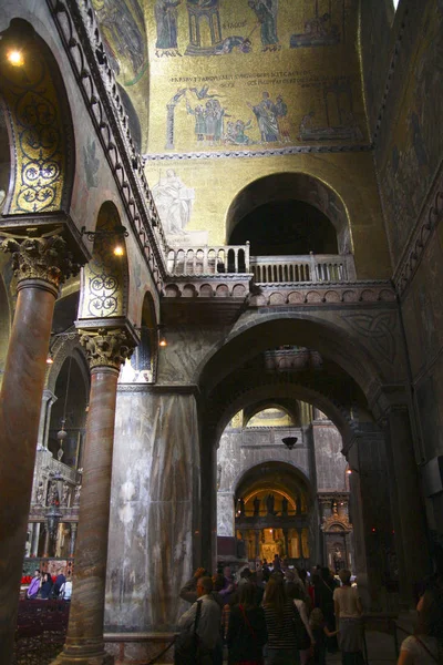 İç Marco Venedik, İtalya
