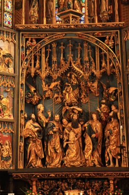 Krakow St Mary Kilisesi 'nin sunağının unsuru. Polonya