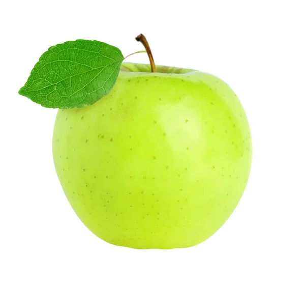 绿色苹果 叶子在白色背景上隔离 — 图库照片