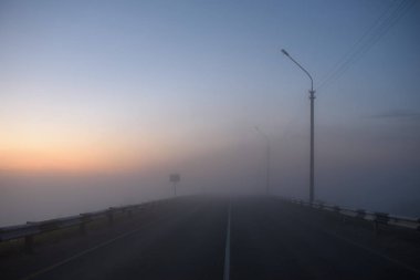 Gece yarısı araba parkuru