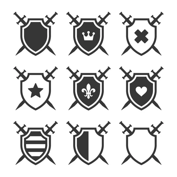 Escudo com cruzamento de espadas e conjunto de ícones embblema heráldico. Vetor — Vetor de Stock