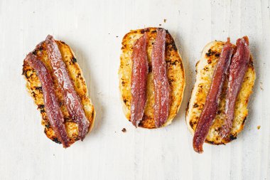 hamsi toast yakın çekim