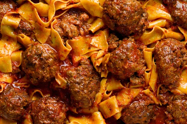 Primo Piano Rustico Italiano Polpette Pappardelle Pasta Cibo Sfondo — Foto Stock