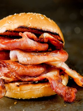 cem rustik İngilizce salamlı sandviç