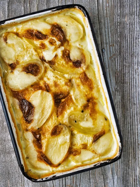 Nahaufnahme Von Rustikalem Goldenem Kartoffelgratin Dauphinois — Stockfoto