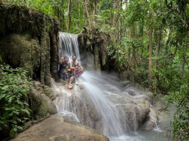 Bangkok, Tayland, 31 Aralık 2018, şelaleler, Erawan Milli Parkı, yedi katlı. Erawan şelale Tayland en güzel şelaleler biri olarak kabul edilmektedir.