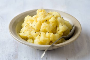 geleneksel Alman patates salatası
