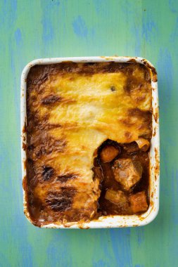 rustik altın İngiliz yazlık sherperds pasta