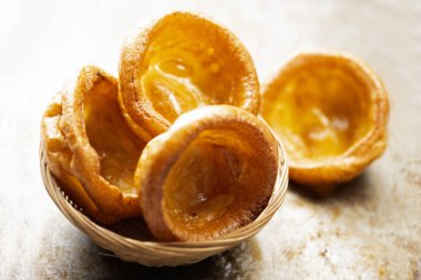 rustik altın İngiliz Yorkshire puding