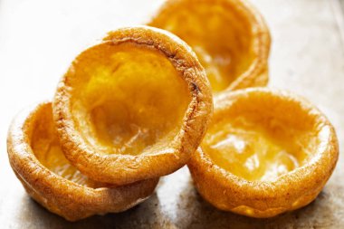 rustik altın İngiliz Yorkshire puding