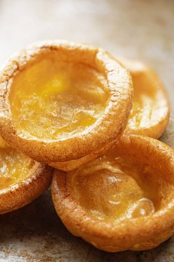 rustik altın İngiliz Yorkshire puding