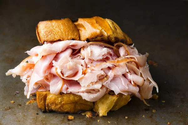 Rustykalne Deli szynka Sandwich — Zdjęcie stockowe