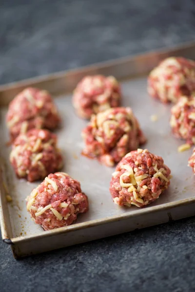 Boulettes de viande non cuites — Photo