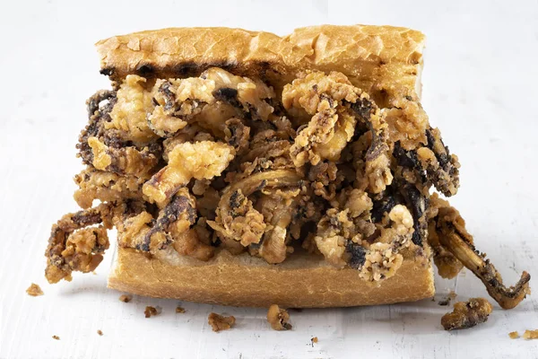 rustik kızarmış kalamar sandviç