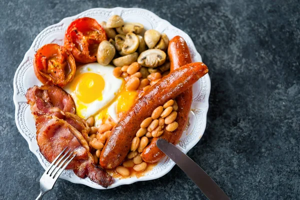 Крупним Планом Тарілка Сільського Повного Англійського Сніданку — стокове фото