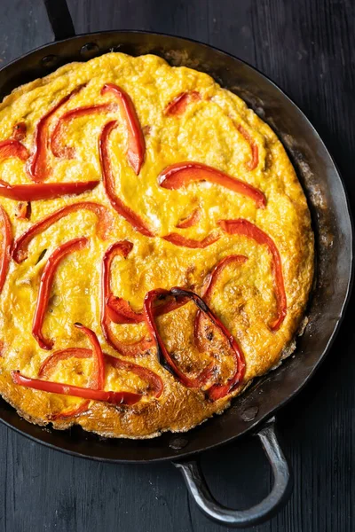 Primer Plano Rústico Ittalian Capsicum Pimienta Frittata Huevo Omelete —  Fotos de Stock