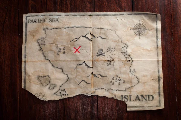 Mapa Antigo Com Sinal Tesouro Fundo Madeira — Fotografia de Stock