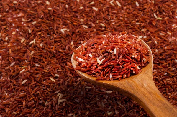 Brown Uncooked Rice Wooden Spoon — Stock Photo, Image