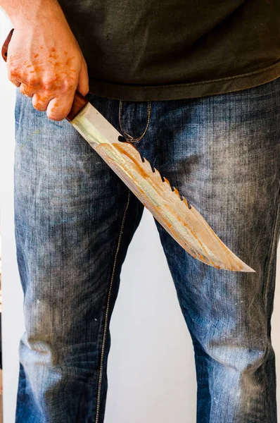 Крупным Планом Мужской Руки Окровавленным Ножом — стоковое фото