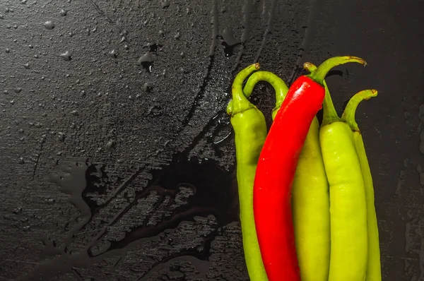 Bovenaanzicht Van Kleurrijke Paprika Zwarte Achtergrond — Stockfoto