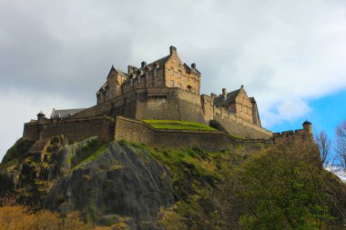     Edinburgh castle rock - İskoçya'da bulunan meşhur mekanlar 