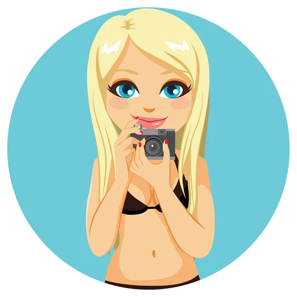Kobieta Bikini trzymając aparat fotograficzny — Wektor stockowy
