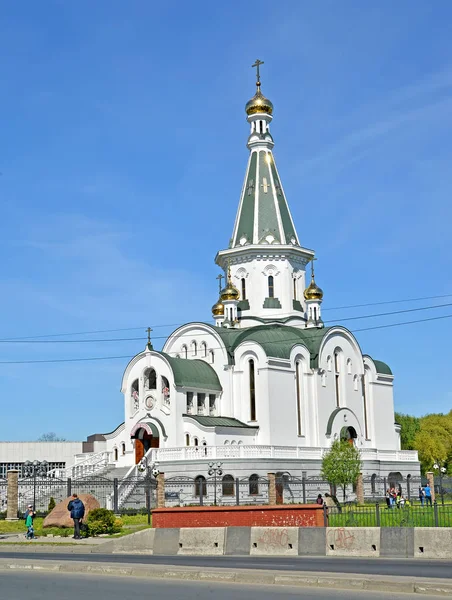 俄罗斯的加里宁格勒 2018年5月06日 圣殿神圣的大公爵亚历山大涅夫斯基对天空的背景 — 图库照片
