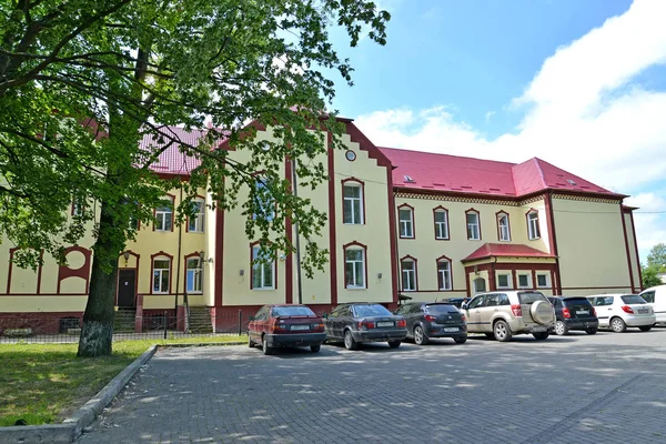 Polessk Ρωσία Ιουλίου 2015 Μια Προβολή Του Κεντρικού Περιφερειακού Νοσοκομείου — Φωτογραφία Αρχείου