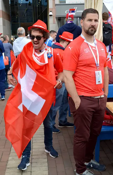 Kaliningrad Russland Juni 2018 Der Emotionale Schweizer Fan Hält Die — Stockfoto