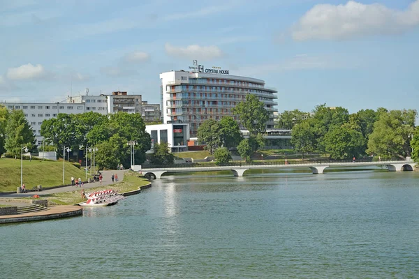 Kalininingrad Rusia Julio 2018 Una Vista Estanque Nizhny Crystal House — Foto de Stock