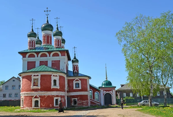 領土ボゴヤヴレンスキー聖堂修道院で神の母の Smolenskaya アイコンの寺 ウグリチ ヤロスラヴリ地域 — ストック写真