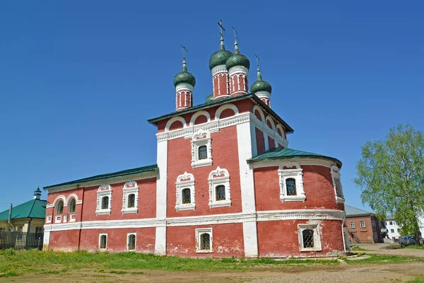我们的夫人在巴卡雅夫林奇卡亚修道院的领土上的摩棱斯克教堂 乌格利奇 雅罗斯拉夫尔地区 — 图库照片