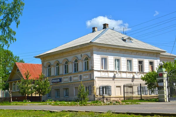 ウグリチ ロシア連邦 2018 イワン マリアの建物のお店です ヤロスラヴリ地域 — ストック写真