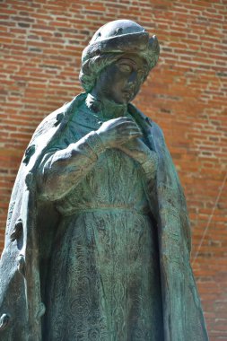 Uglich, Rusya - 21 Mayıs 2018: Uglich Kremlin öldürüldü Dimitrii Tsarevich bir anıt bir parçası