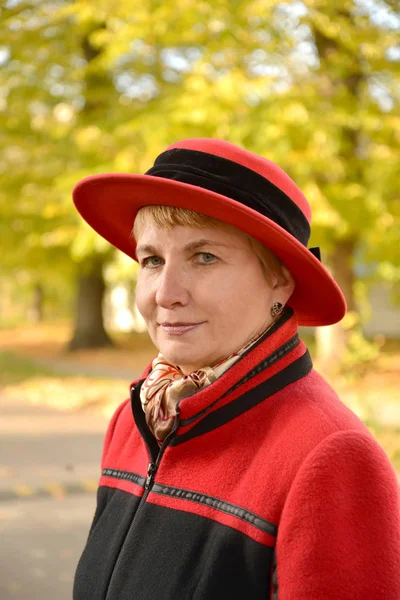 Portrait Woman Retirement Age Autumn Street — Stock Photo, Image