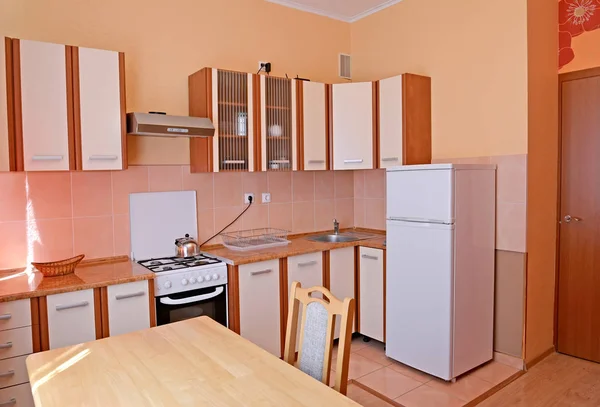 Interieur Van Moderne Keuken Warme Kleuren — Stockfoto