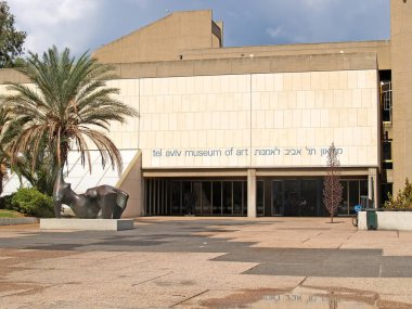 Tel Aviv, İsrail - 08 Ekim 2012: Bina Tel-Aviv Güzel Sanatlar Müzesi