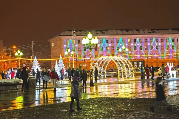 Kaliningrad Rusko Prosince 2018 Slavnostní Osvětlení Náměstí Vítězství Večerních Hodinách — Stock fotografie