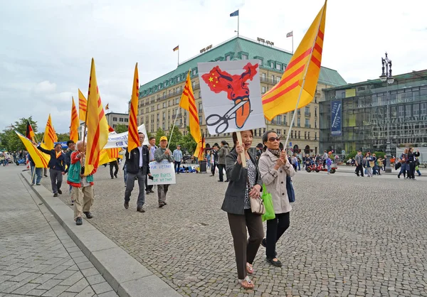 Берлин Германия Августа 2017 Года Демонстрация Представителей Вьетнамской Диаспоры Против — стоковое фото