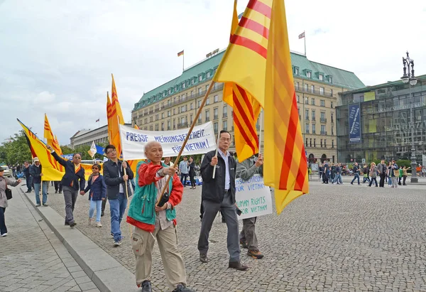 Berlino Germania Agosto 2017 Dimostrazione Dei Vietnamiti Trasformazioni Democratiche Vietnam — Foto Stock