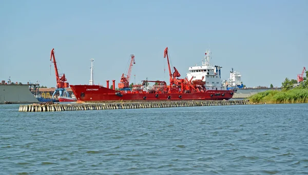 Kaliningrad Region Federacja Rosyjska Lipca 2018 Chemikaliowiec Saltstraum Tle Port — Zdjęcie stockowe