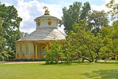 Potsdam, Almanya - 14 Ağustos 2017: Bahçe köşk 