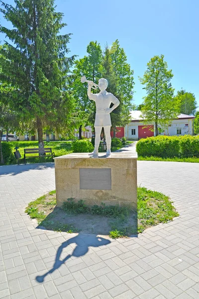 Poshekhonje Rusia Mayo 2018 Estatua Pionera Del Corneta Plaza Pionersky — Foto de Stock