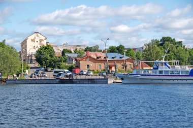 Sortavala, Rusya - 12 Temmuz 2012: Pier yaz günde bir görünüm
