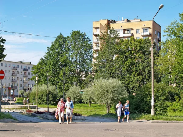 SORTAVALA, RUSSIA - JULY 12, 2012: Lapangan Kirov di musim panas — Stok Foto
