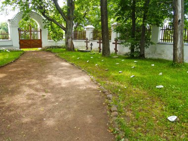 Eski kardeşlik mezarlıkta cenaze taşlar. Valaam Spaso-Preobrazhensky stavropegial Manastırı