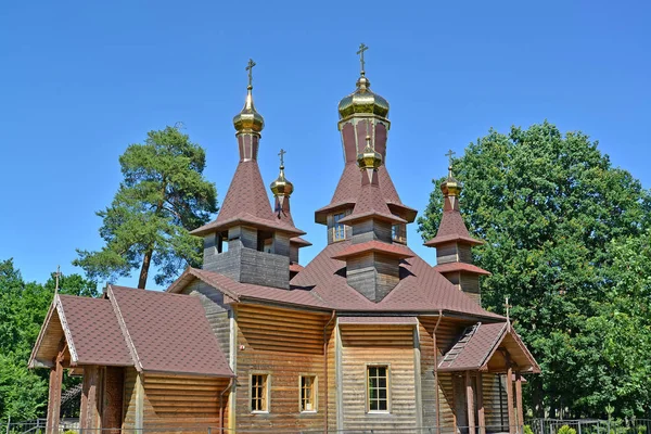 El templo de cinco cúpulas en honor de San Justo Juan de Kronstadt. Slavsk, región de Kaliningrado —  Fotos de Stock