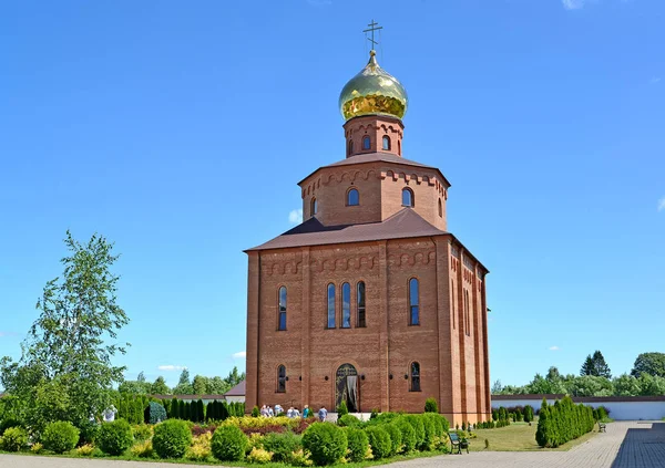 The temple in honor of the martyr Saint prepodobno Grand Duchess Elisaveta. Sacred and Elisavetinsky convent. Kaliningrad region — Stock Photo, Image